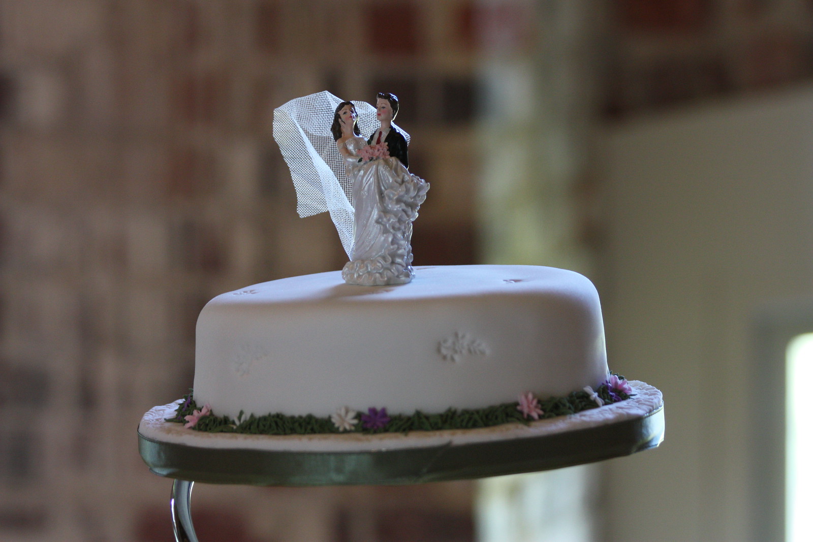 IMG_2365 - Cake Stands Resplendant