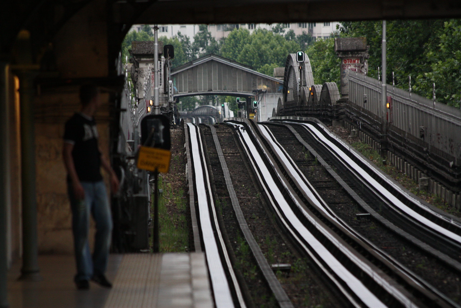 IMG_3012 - Metro Platform