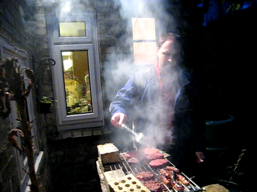 MVI_0003-catt-barbecue