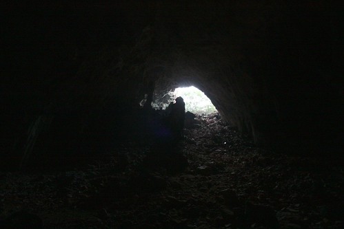 IMG_4352-gamma - Cave at Scotino Entrance