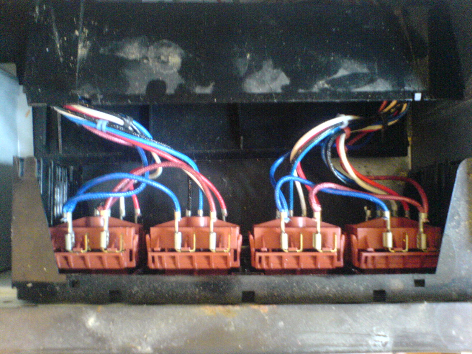 DSC00418 - The Cooker Wires