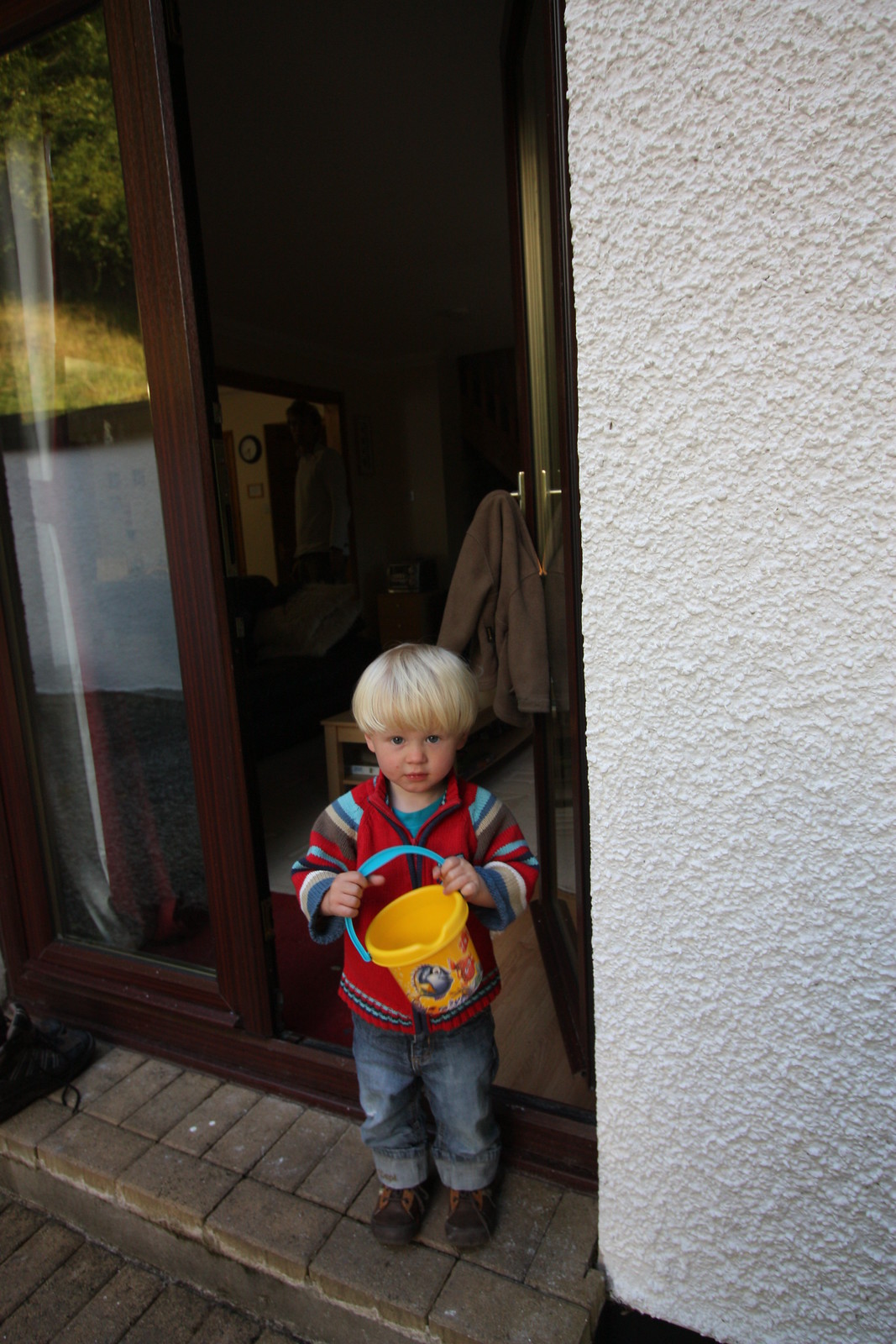 IMG_4028 - Arved with Bucket