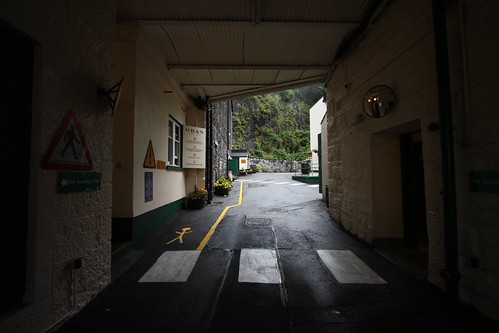 IMG_4087 - Oban Distillery Corridor