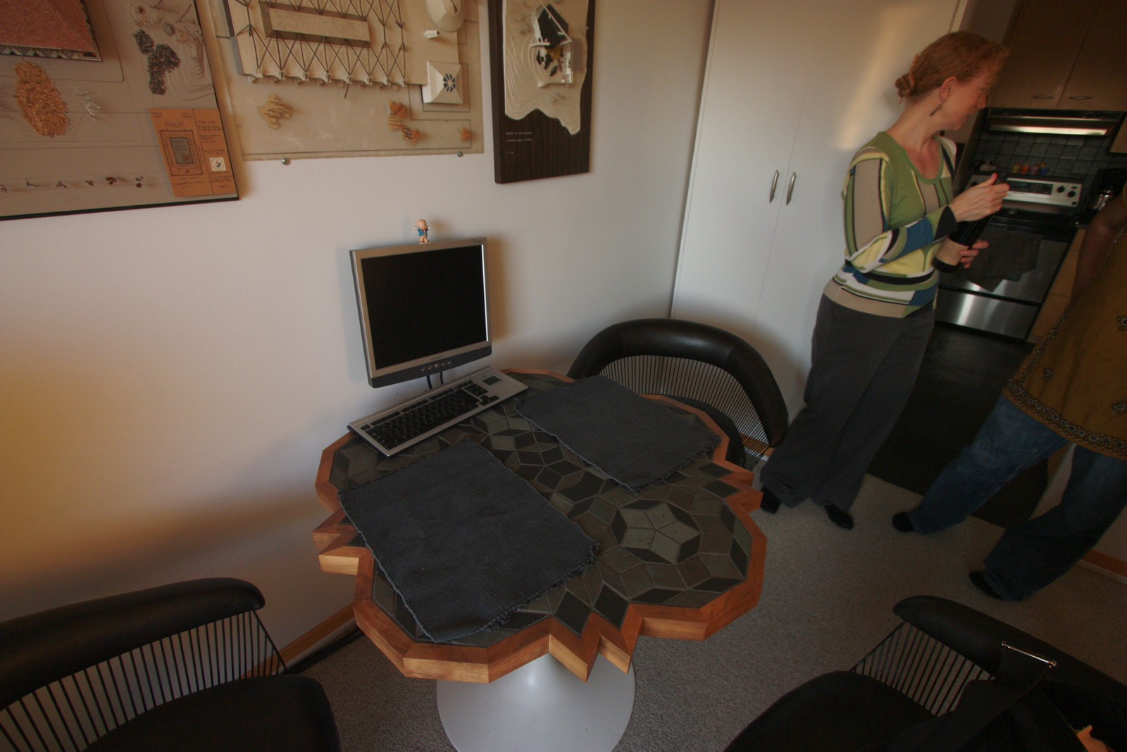 IMG_4135-gamma - Penrose Table