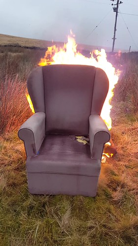 20161230_142714 - Armchair of.... *HEL*!