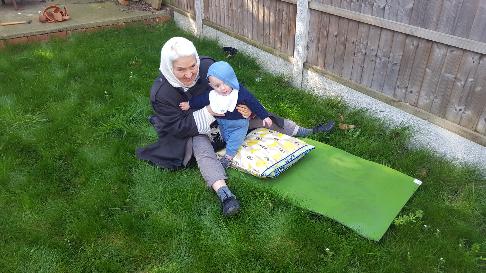 20170325_132408 - With METZMAMA on the lawn