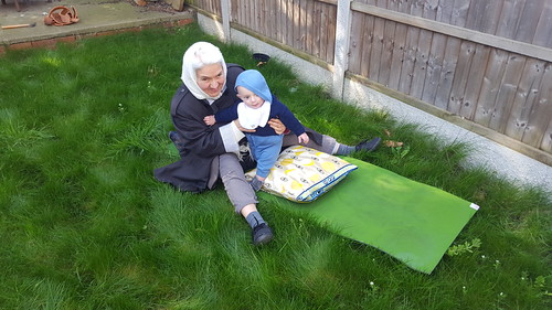 20170325_132408 - With METZMAMA on the lawn