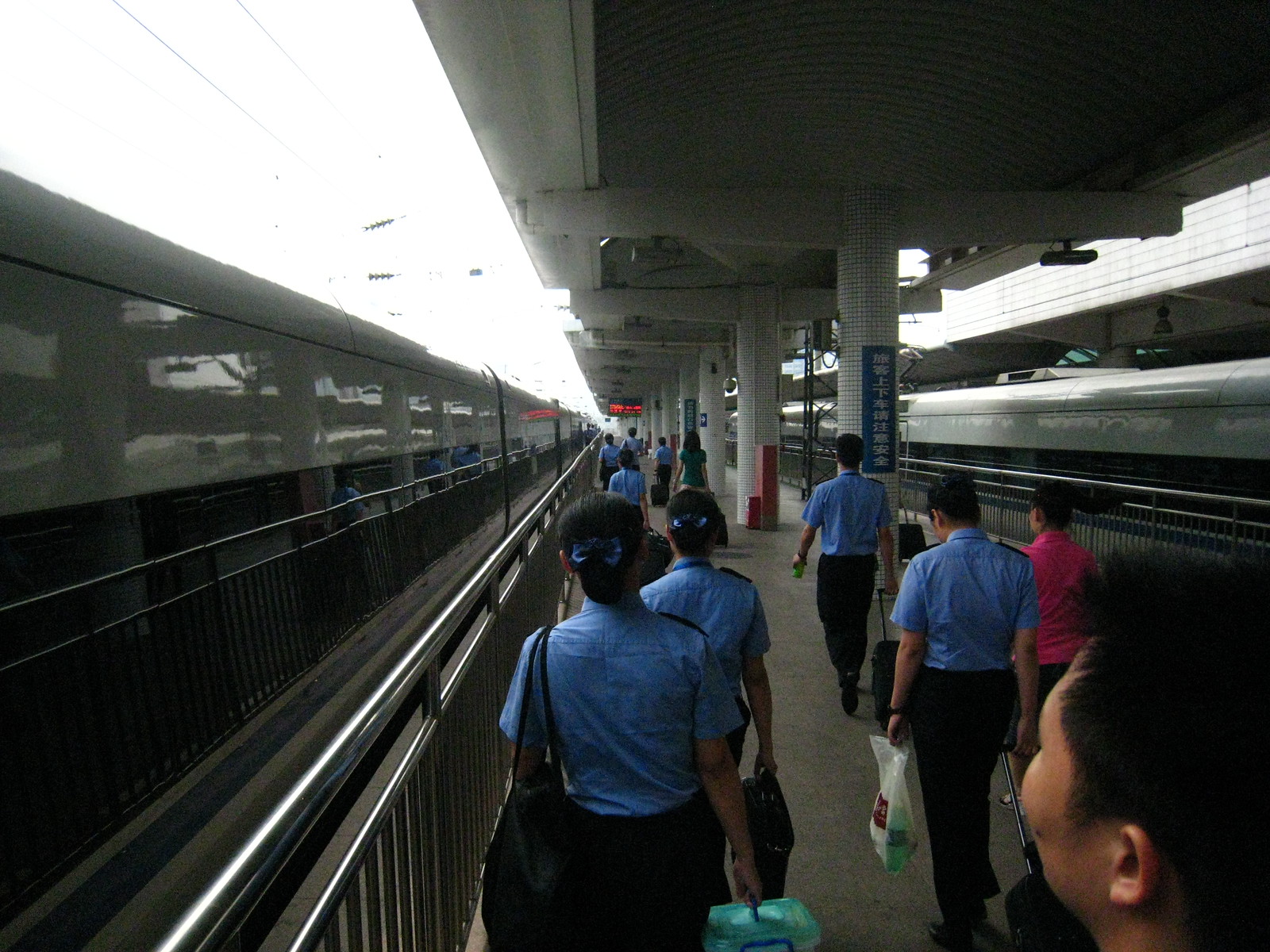 IMG_0514 - Guangzhou-Shenzhen Bullet Train