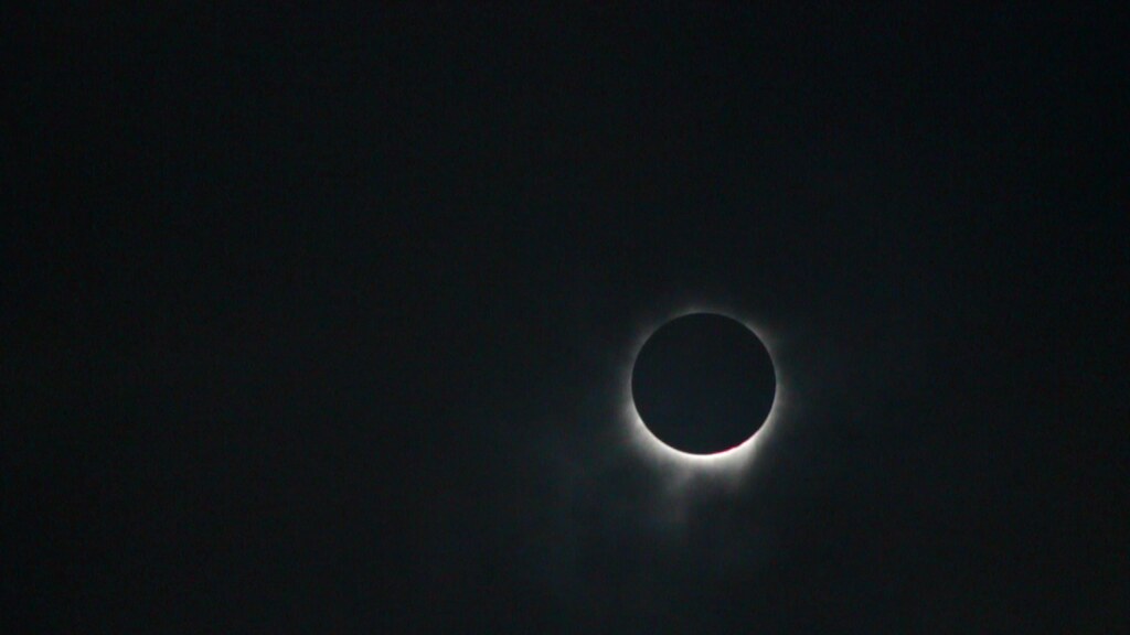 vlcsnap-2009-07-23-19h20m30s154 - CORONA