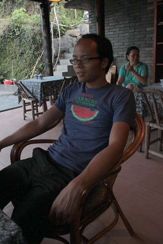 IMG_1252-gamma - TJHIEN sits