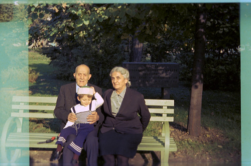 00397_tn_9ae2ungef0092 - Me with Grandparents
